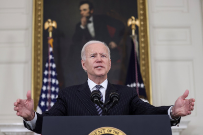 El presidente de Estados Unidos, Joe Biden, fue registrado este martes al dirigirse a la prensa, durante un acto en la Casa Blanca, en Washington DC (EE.UU.)