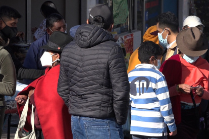 En zonas como Colta se reportaron aglomeraciones.