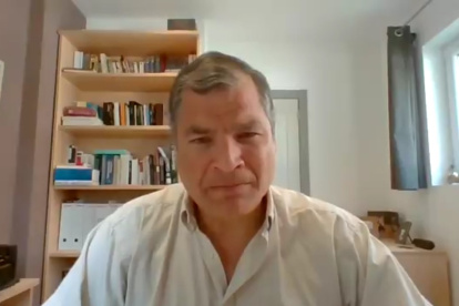 Correa, exiliado en Bélgica, impulsaba la campaña del candidato Andrés Arauz.