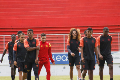 La mayoría de los jugadores de Aucas se encuentran afectados por la COVID-19.