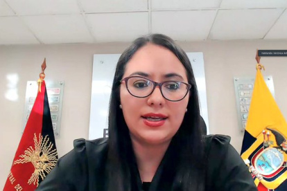 La gerente del Banco Central del Ecuador, Verónica Artola, compareció ayer en el primer debate de la Asamblea.