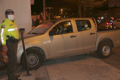 Diligencia. La noche del martes llegaron a la Corte los procesados por presunta delincuencia organizada.