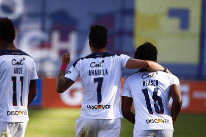 Liga Deportiva Universitaria derrotó al Manta con gol de Djorkaeff Reasco (16)