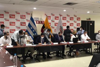 Autoridades se reunen para trazar nuevas medidas y recomendaciones.