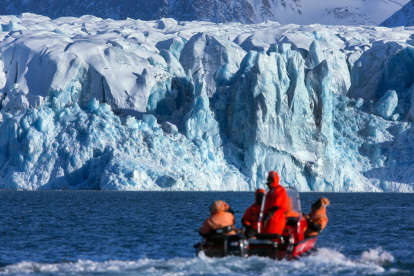 Al norte del Círculo Polar Ártico, en la isla noruega de Spitsbergen, se está construyendo un centro de visitantes único en el mundo dedicado a la Bóveda Global de Semillas de Svalbard.
