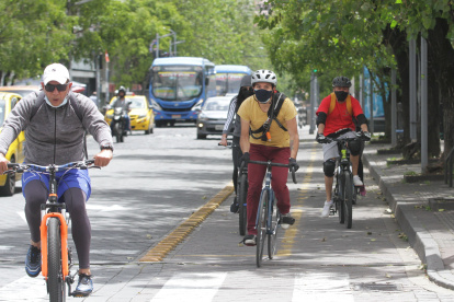 El ciclopaseo consiste en el cierre de vías principales como La Amazonas, para el paso de los ciclistas.