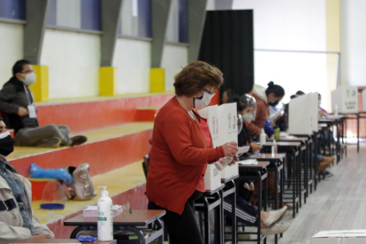 Al CNE le tomó seis días completar el escrutinio total de las elecciones del 11 de abril pasado.