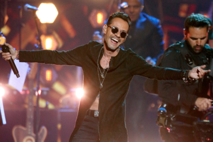 Marc Anthony tiene 52 años.