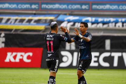 Joffre Escobar celebra el primer gol del equipo rayado ante el 9 de Octubre