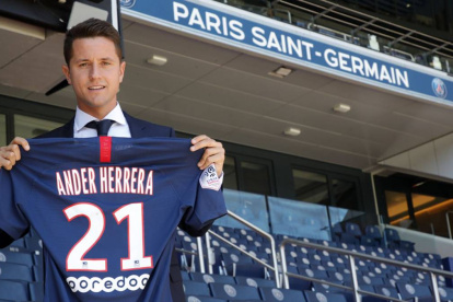 El español Ander Herrera, del PSG, no está de acuerdo a la creación de este nuevo y exclusivo torneo.