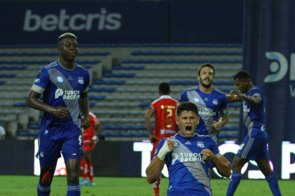 El Bombillo ganó su segundo duelo al hilo tras derrotar a Técnico Universitario en el Capwell.