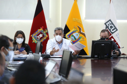 Análisis. La mesa de Salud del COE se reunió durante la tarde para analizar las cifras de la COVID.