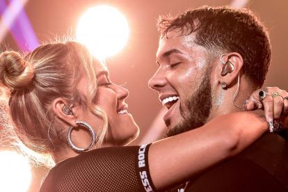 Aunque ninguno de los dos hablaba al respecto, el tema fue tomando más fuerza cuando Anuel AA no estuvo presente en el cumpleaños número 30 de Karol G, celebrado el 14 de febrero en una exclusiva playa.