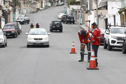 TRABAJOS QUE REALIZA INTERAGUA EN LA CIUDADELA EL PARAISO/JIMMY NEGRETE/GUAYAQUIL-ECUADOR