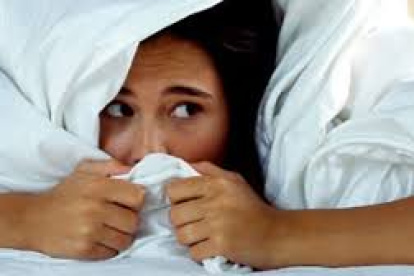 Temores como el salir a la calle, a la gente, incluso el miedo a la vida se han exacerbado con la pandemia, según los expertos.