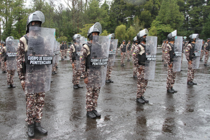 Personal. El pasado 19 de abril se incorporaron 198 guías al cuerpo de seguridad y vigilancia de las prisiones.