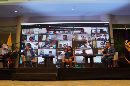 El presidente electo se reunió con parte de los alcaldes del país para escuchar sus demandas.