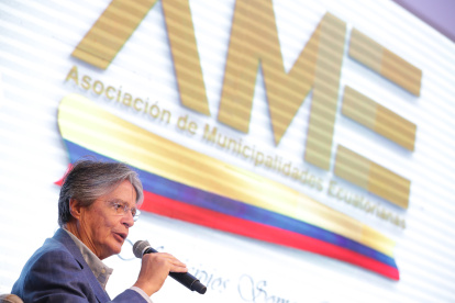 El presidente electo participó hoy en una reunión con los alcaldes del país.