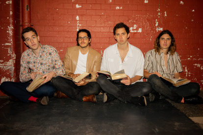 El rodaje participaron amigos y familiares de los músicos