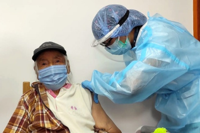 Ecuador es uno de los países de la región que vacuna a su población pero que requiere de muchas más vacunas.