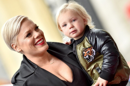 Pink y su pequeño hijo pudieron sobrevivir al coronavirus.