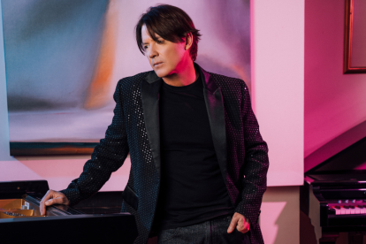 Arthur Hanlon para el disco Piano y Mujer.