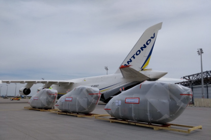 Viaje. Fueron traídos al país tres nuevos helicópteros para misiones de rescate de la Fuerza Aérea Ecuatoriana.