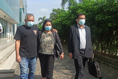 Los padres de la víctima acuden a la diligencia y esperan que se haga justicia.