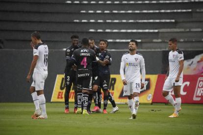Liga de Quito cayó por 3-1 ante el Independiente del Valle con lo que se terminó su invicto en el torneo local y sus aspiraciones de conseguir el boleto a la final.