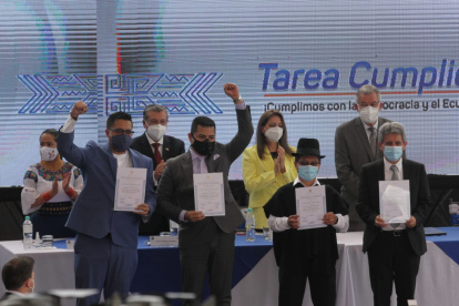 Quince asambleístas nacionales y sus respectivos suplentes recibieron su nombramiento por parte de las autoridades del CNE.