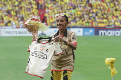 Año 2017, María Malagón recibió un homenaje en la cancha del Monumental.