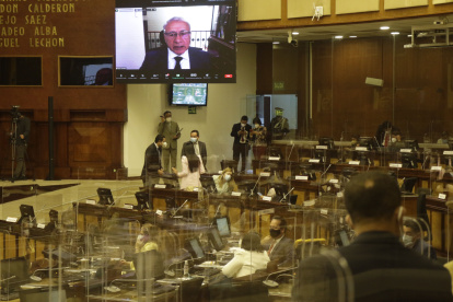 La Asamblea Nacional saliente sesionó por última vez en una modalidad semipresencial.