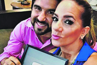 La expresentadora de televisión, Gabriela Pazmiño, y su esposo Dalo Bucaram salieron del país el 7 de marzo de 2020, por turismo.