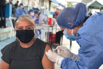 De acuerdo a cifras del plan Vacunarse, 1,1 millones de personas en el país han recibido la primera dosis de la vacuna contra la COVID-19.