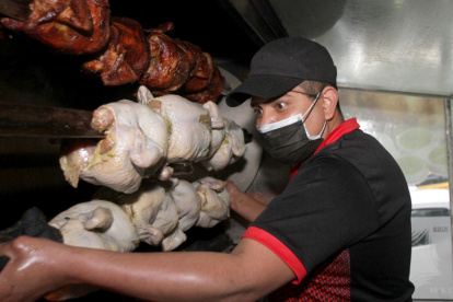 Los precios de los productos que más se redujeron en abril corresponden a alimentos y bebidas, según las estadísticas del Instituto Nacional de Estadística y Censos (INEC).