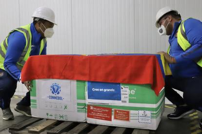 Las vacunas llegaron al país la tarde del domingo 16 de mayo de 2021. El miércoles serán aplicadas