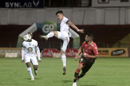 Los jugadores del Deportivo Cuenca no han recibido sus sueldos a tiempo debido a la crisis económica. PI 
Agencia (ag-expreso ag-extra ag-Quito)