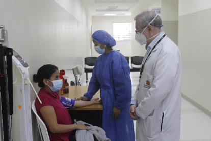 En la imagen,  una de las pacientes que fue atendida este 17 de mayo en el lugar.