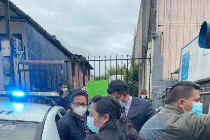 Encierro. El defensor del Pueblo Freddy Carrión fue llevado a la cárcel 4 del norte de Quito.
