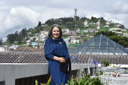 Rocío González de Lenín 

DIAS ANTES DEL CAMBIO DE GOBIERNO 





18 de mayo  de 2021

KARINA DEFAS 

Agencia (ag-expreso ag-extra ag-quito)