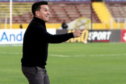 Pool Gavilánez, técnico de Guayaquil City, considera clave cumplir con las metas proyectadas.