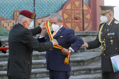 Ceremonia. En el Ministerio de Defensa se realizó una ceremonia de agradecimiento al ministro Oswaldo Jarrín.