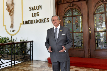 Autoridad. El ministro de Defensa Oswaldo Jarrín dejará su cargo el lunes. Lo reemplaza Fernando Donoso.