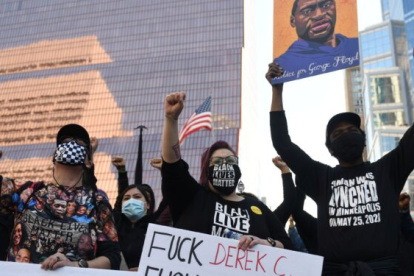 Hubo protestas en el aniversario del afroamericano George Floy, en el primer aniversario de su muerte.