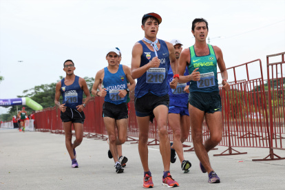ncial. David Hurtado (#218) se quedó a 47 segundos de la marca mínima a los Juegos Olímpicos en la pasada Copa Panamericana de Marcha. Fue bronce en los 20 km.