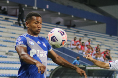 Emelec pierde 3-0 con Talleres de Córdoba.