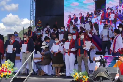 El acto se desarrolló en Chimborazo. Marlon Santi traslado parte de la responsabilidad del crecimiento del movimiento a sus legisladores.