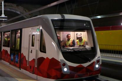 La exgerente, Andrea Flores, presentó su renuncia la semana pasada tras anunciar "presiones polìticas" para frenar el modelo de gestión.