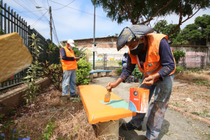 Hecho. Moradores y delegados de direcciones municipales participaron en la minga.