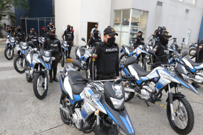 En el Cuartel Modelo, el Municipio de Guayaquil realizó la entrega de equipamiento a la Policía Nacional.